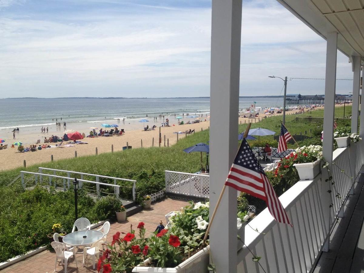 Sandpiper Beachfront Motel Олд Орчард Бийч Екстериор снимка
