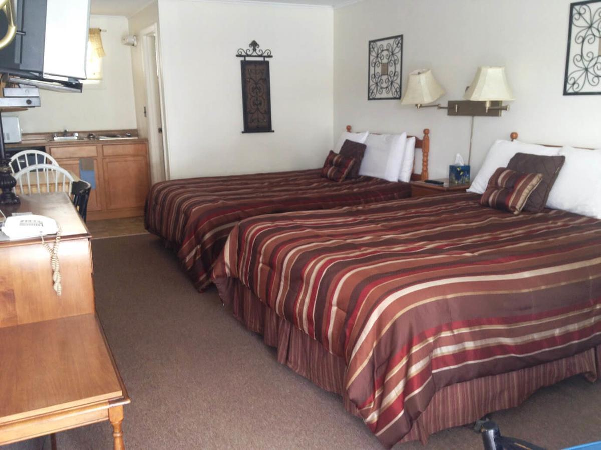 Sandpiper Beachfront Motel Олд Орчард Бийч Екстериор снимка