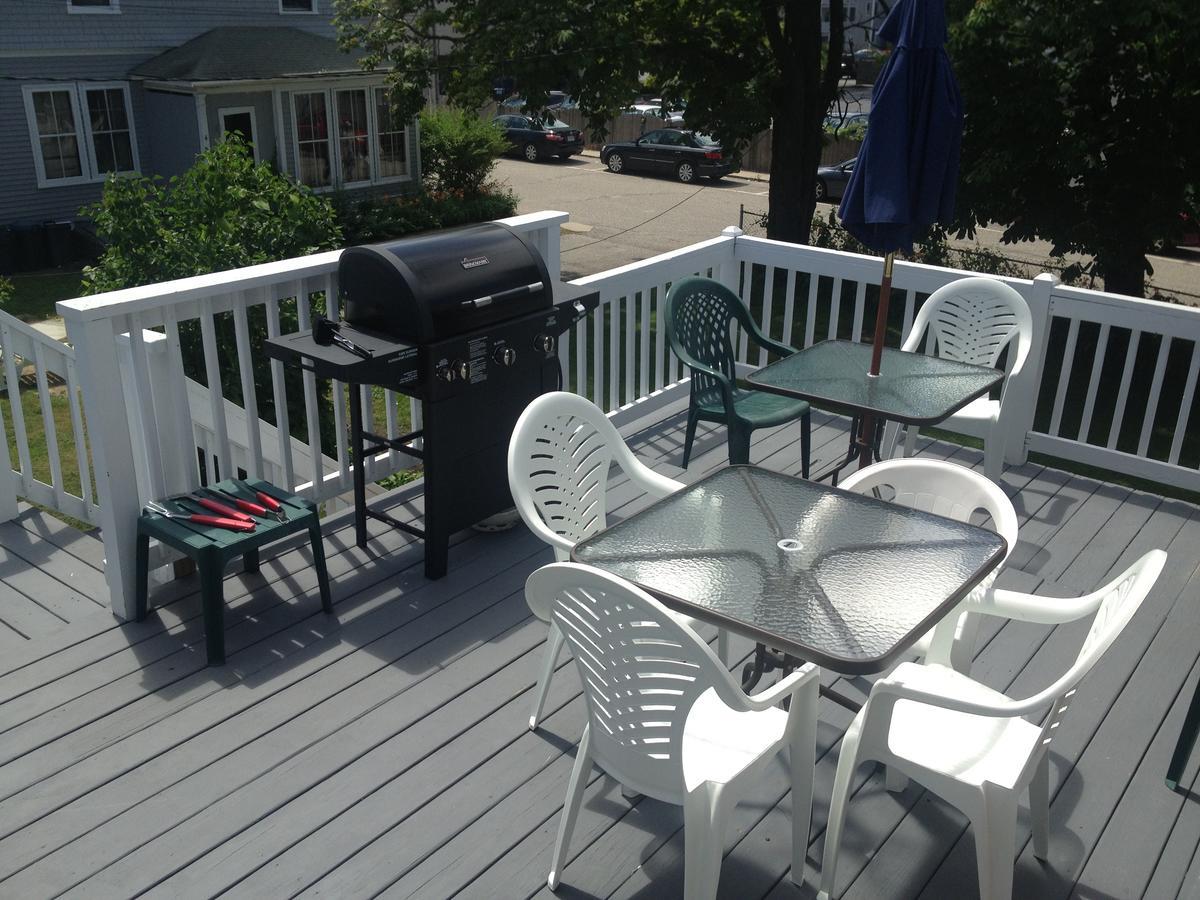Sandpiper Beachfront Motel Олд Орчард Бийч Екстериор снимка