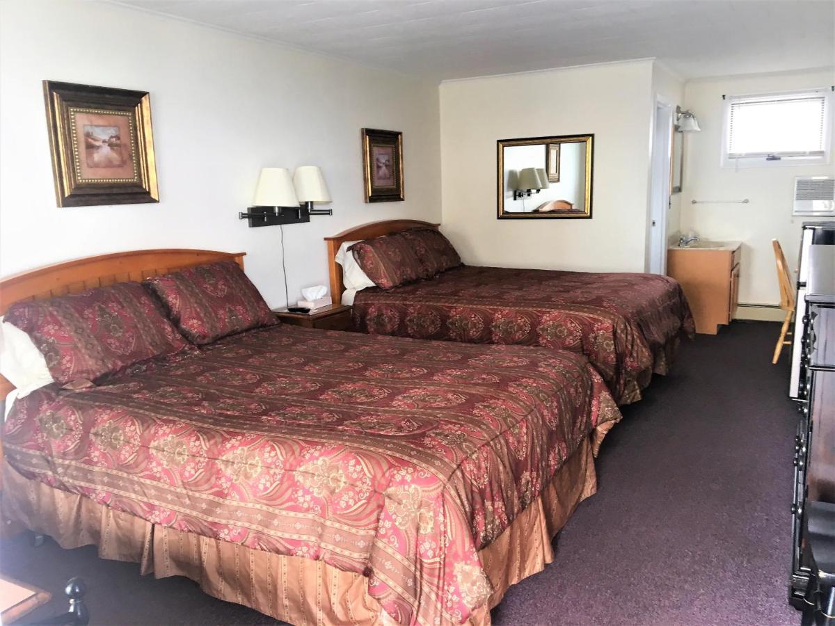 Sandpiper Beachfront Motel Олд Орчард Бийч Екстериор снимка